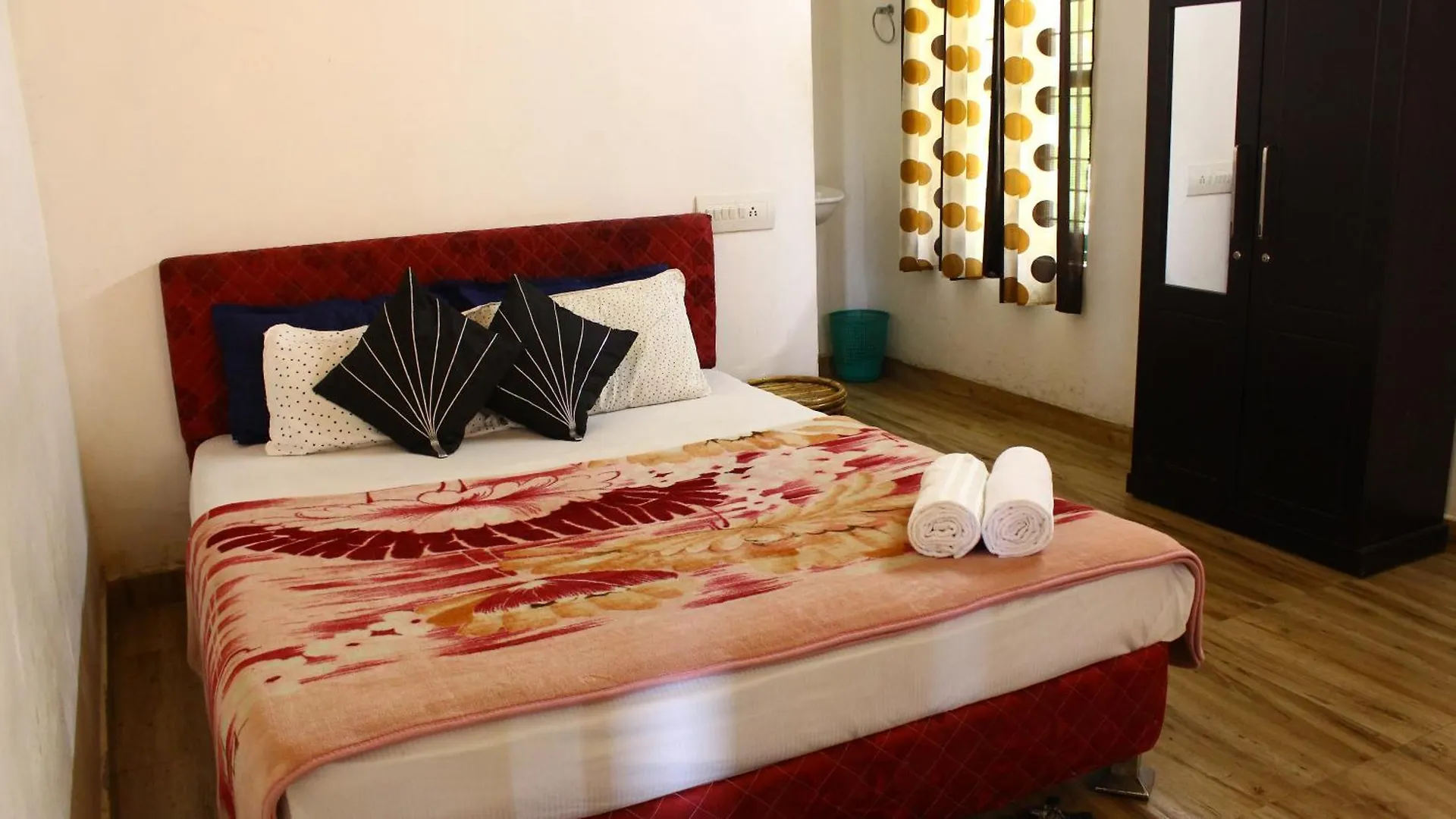 Le Paradise Chinnakanal Homestay